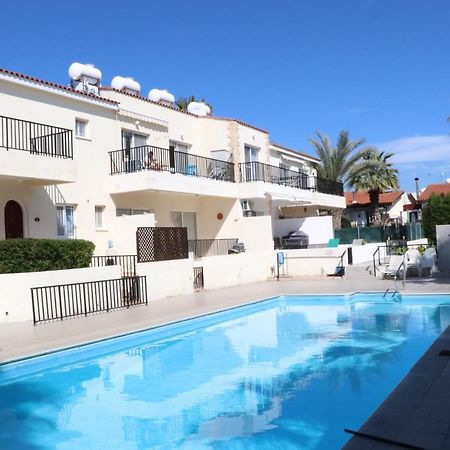Cyking 2 Bed Apartment With Pool & 10 Min To Beach Paphos Ngoại thất bức ảnh